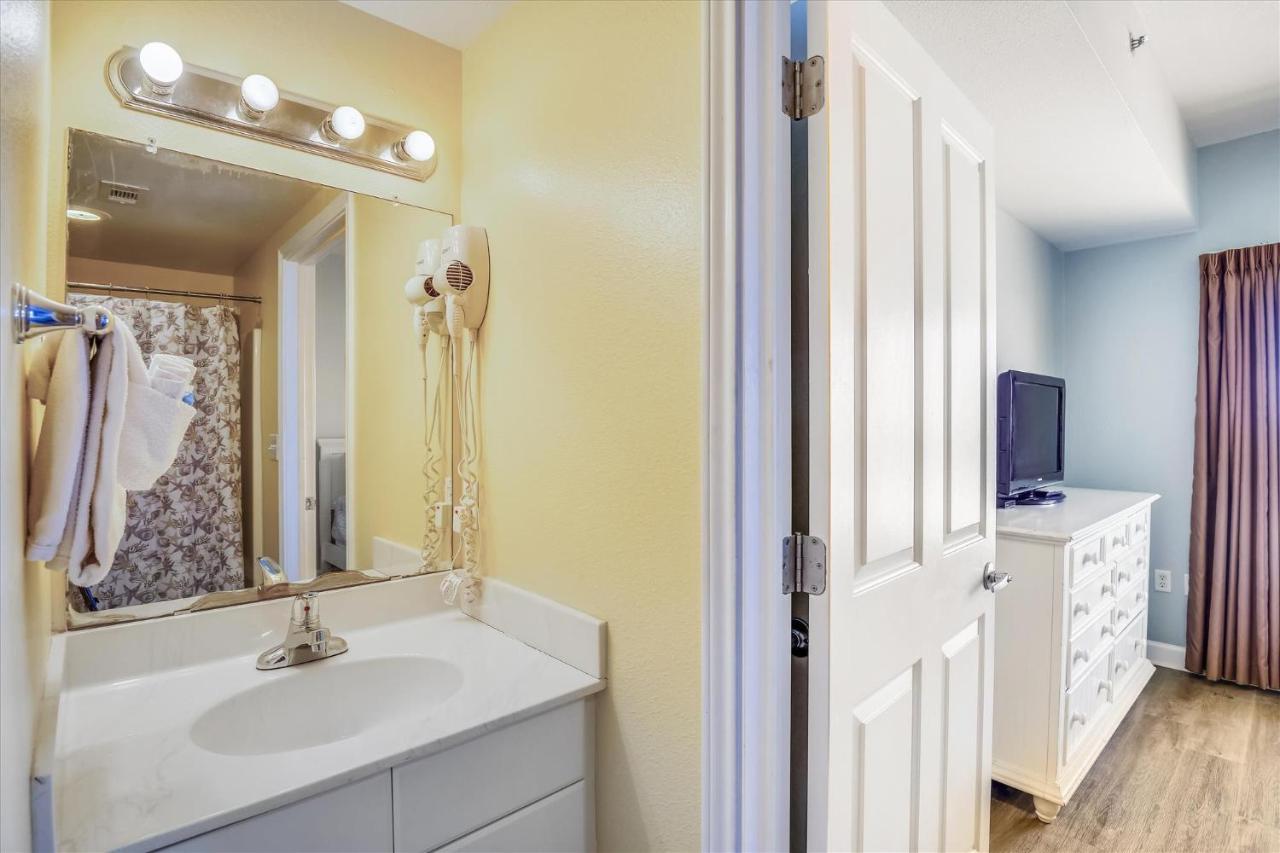 Shores Of Panama 2025 - 1 Bedroom Bunks Sleeps 6, Reserved Parking, Free Fun! *
